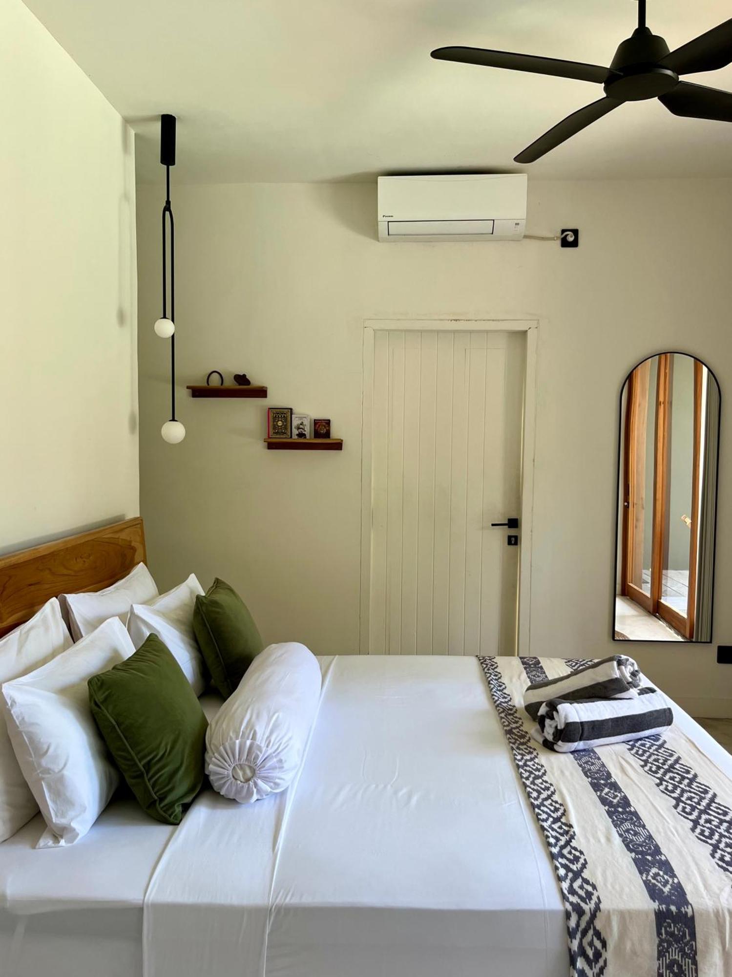 Villa Luna - Gili Air Exterior photo